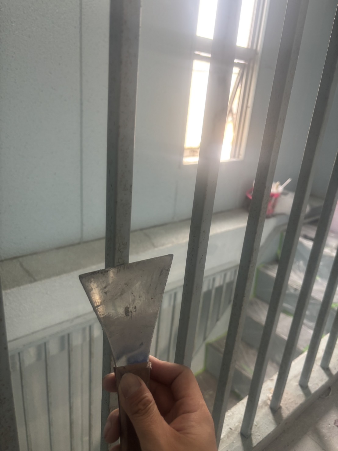 手摺りのケレン