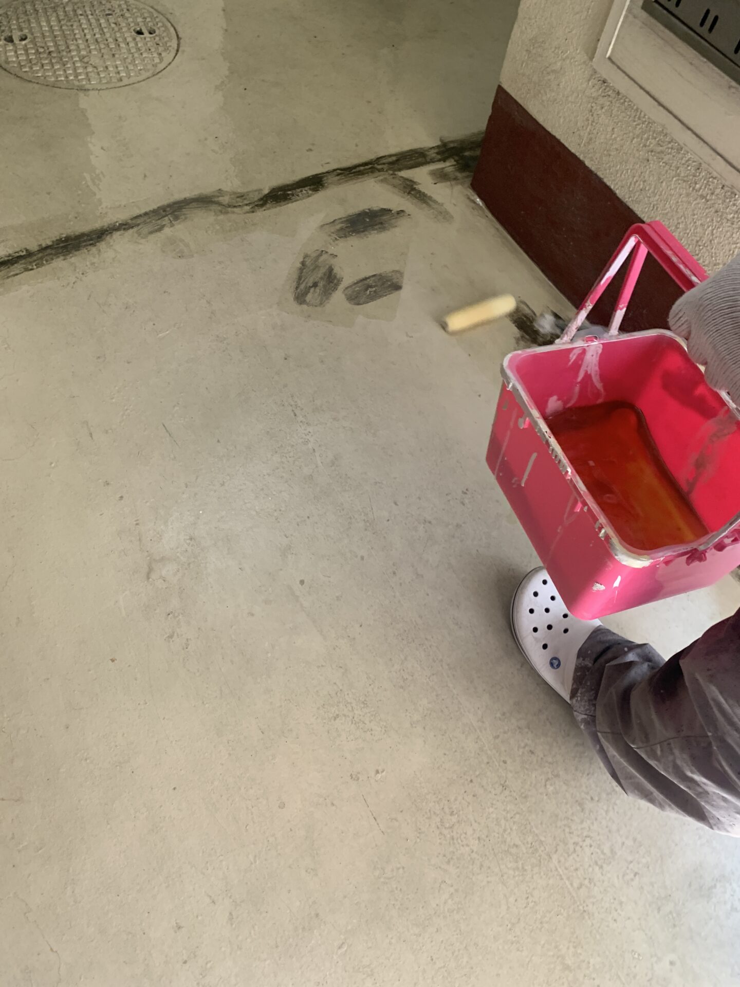 床面塗装のプライマー処理